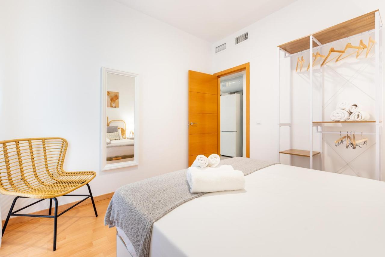 Wintowinrentals Superb New-Look Apartment Malaga Luaran gambar